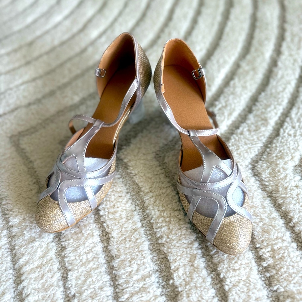 TDA dance shoes 318